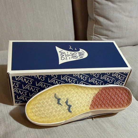 Vans Men's Classic Blue and Cream Sneakers - Picture 5 of 6